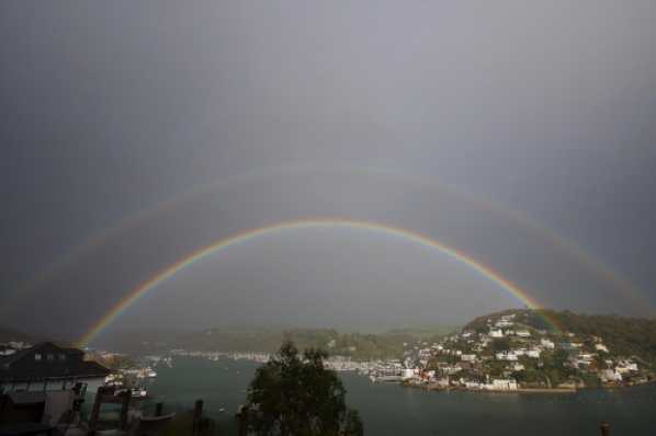 28 October 2020 - 15-25-29
Just before three thirty on Wednesday, this rather fine double rainbow appeared and then.......
--------------------------------
Double rainbow across the river Dart, Dartmouth